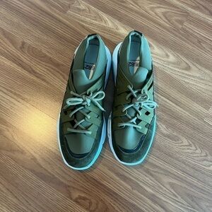 PS821 Bolt Chunky Python Leather Suede Neoprene Sneakers Size 43